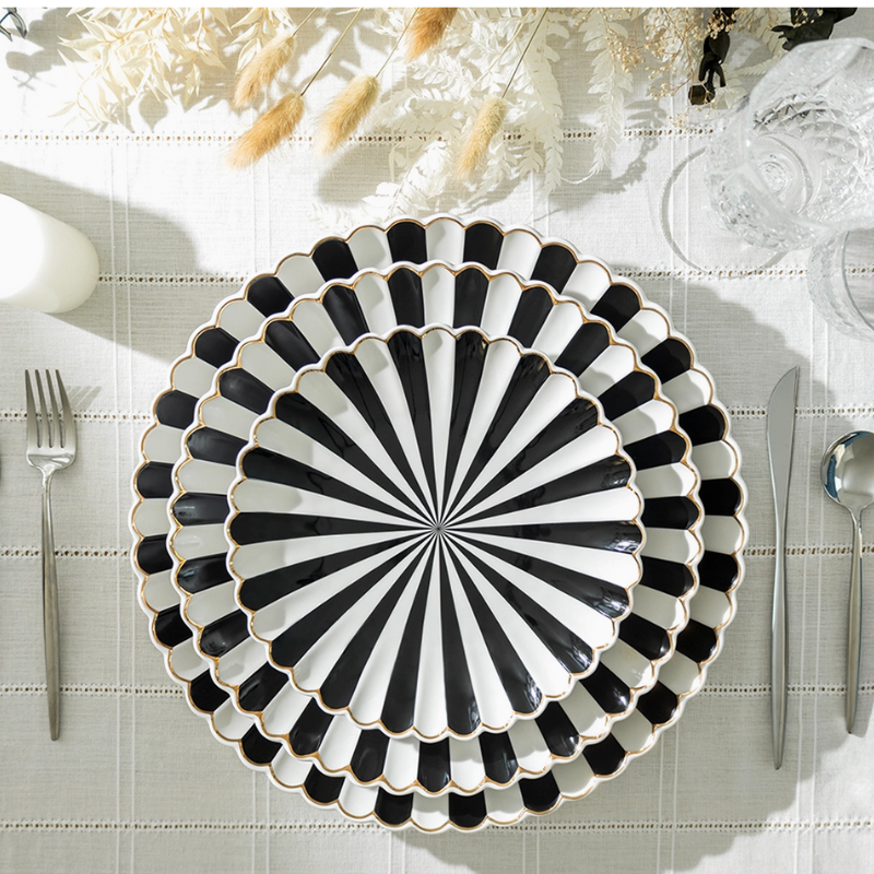 Black & White Charger Plate