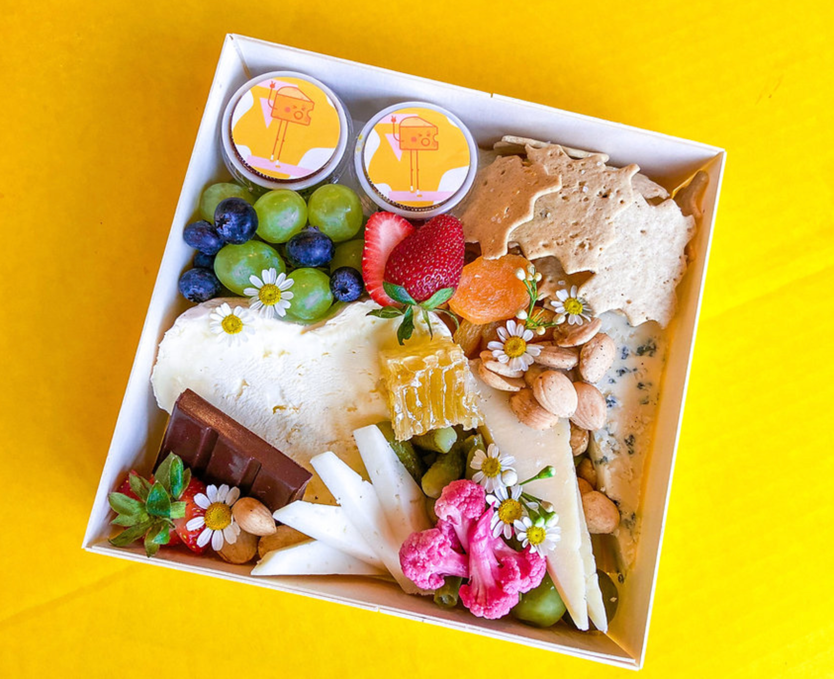 Flowers + Cocktails Workshop